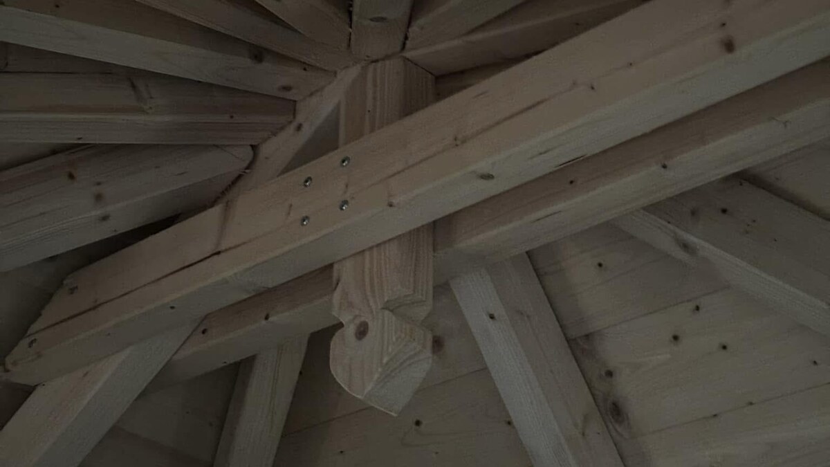 Unikátny domček v korunách stromov (Treehouse) 35m2 s veľkým pozemkom — foto 14