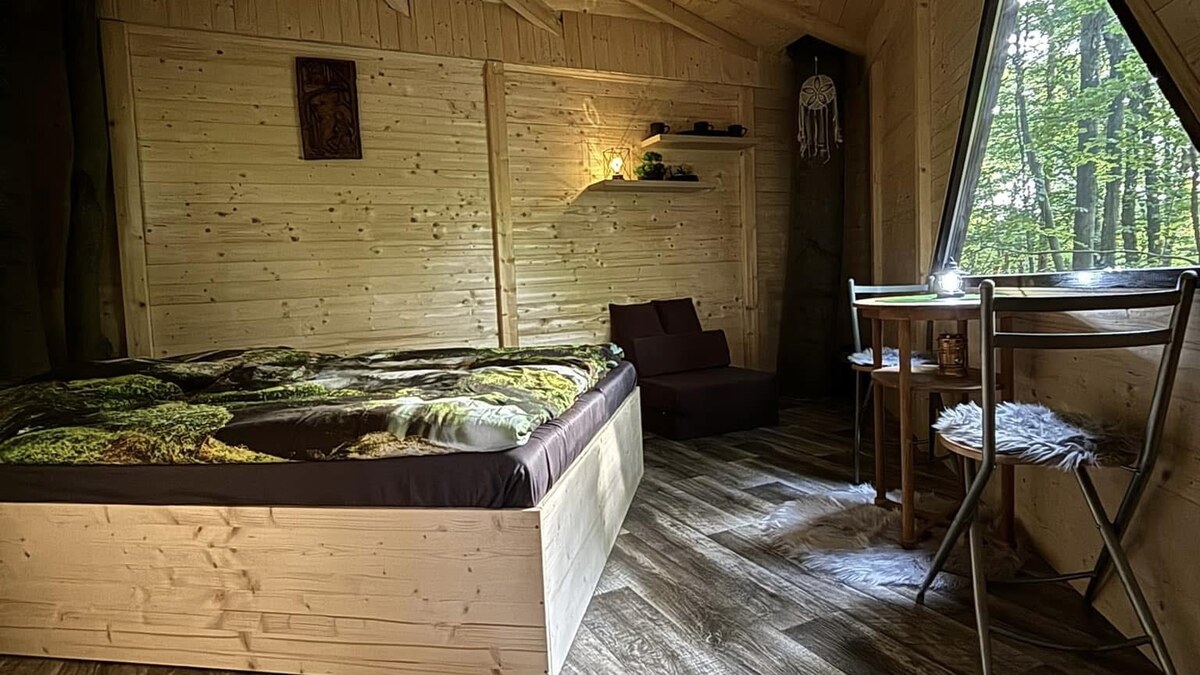 Unikátny domček v korunách stromov (Treehouse) 35m2 s veľkým pozemkom — foto 7