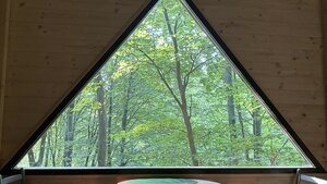 Unikátny domček v korunách stromov (Treehouse) 35m2 s veľkým pozemkom — foto 10
