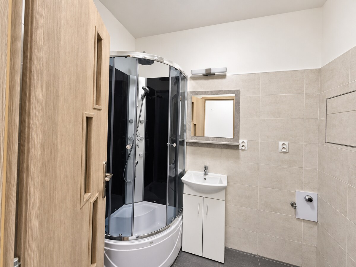 2 izbový byt Trenčín 52m2 + parkovacie miesto — foto 9