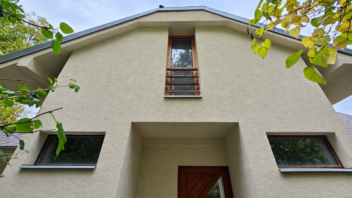JEDINEČNÁ NEHNUTEĽNOSŤ POD HRADOM TEMATÍN – RODINNÝ DOM + 13046m2 — foto 15