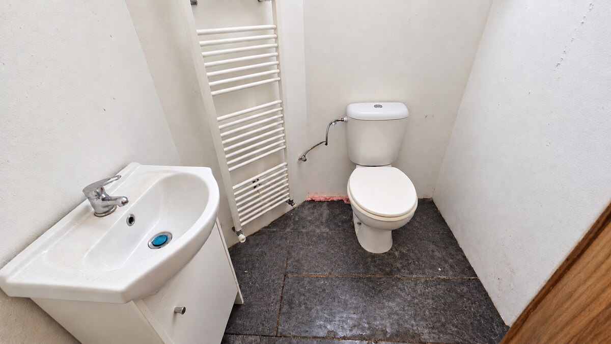 JEDINEČNÁ NEHNUTEĽNOSŤ POD HRADOM TEMATÍN – RODINNÝ DOM + 13046m2 — foto 26