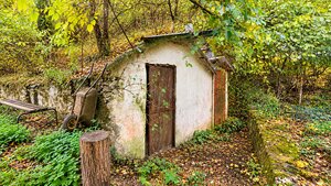JEDINEČNÁ NEHNUTEĽNOSŤ POD HRADOM TEMATÍN – RODINNÝ DOM + 13046m2 — foto 36