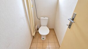 Priestranný rodinný dom na Floreáte v Piešťanoch – pozemok 616 m² — foto 26