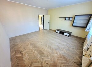 RODINNÝ DOM V LUKRATÍVNEJ LOKALITE BÁNOVCE NAD BEBRAVOU — foto 11