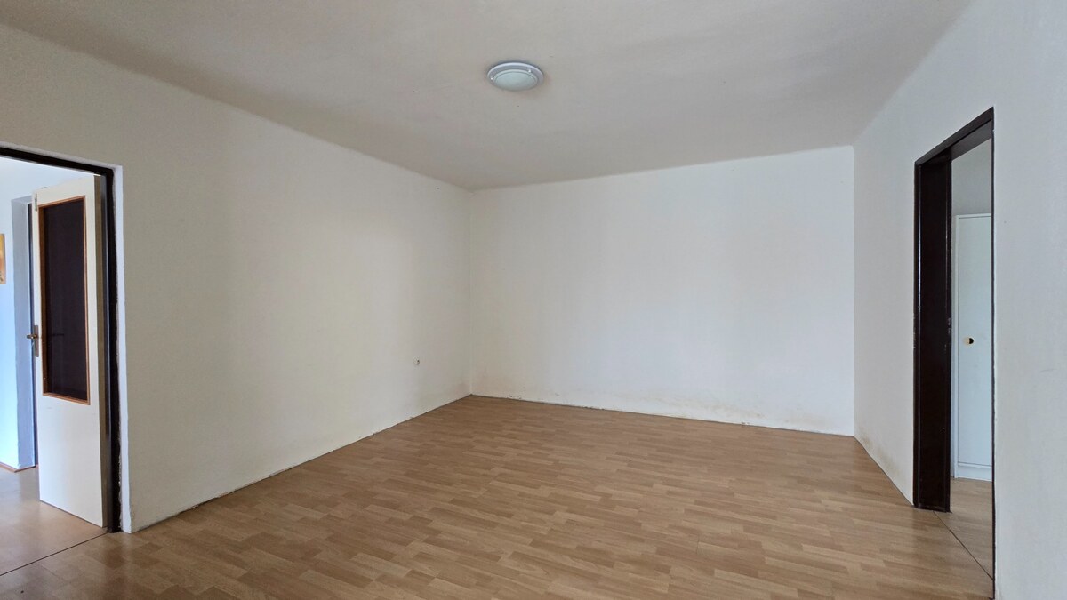 NOVINKA! Rodinný dom s veľkorysým pozemkom 923 m², garážou – Dubovany — foto 16