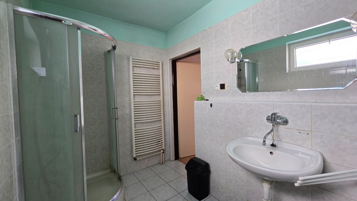 NOVINKA! Rodinný dom s veľkorysým pozemkom 923 m², garážou – Dubovany — foto 20
