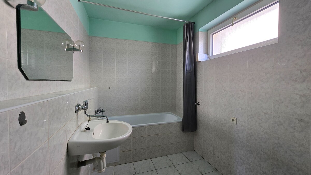 NOVINKA! Rodinný dom s veľkorysým pozemkom 923 m², garážou – Dubovany — foto 21