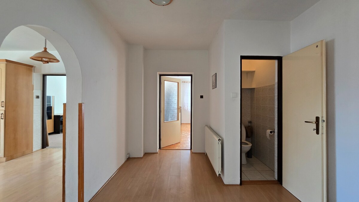 NOVINKA! Rodinný dom s veľkorysým pozemkom 923 m², garážou – Dubovany — foto 22