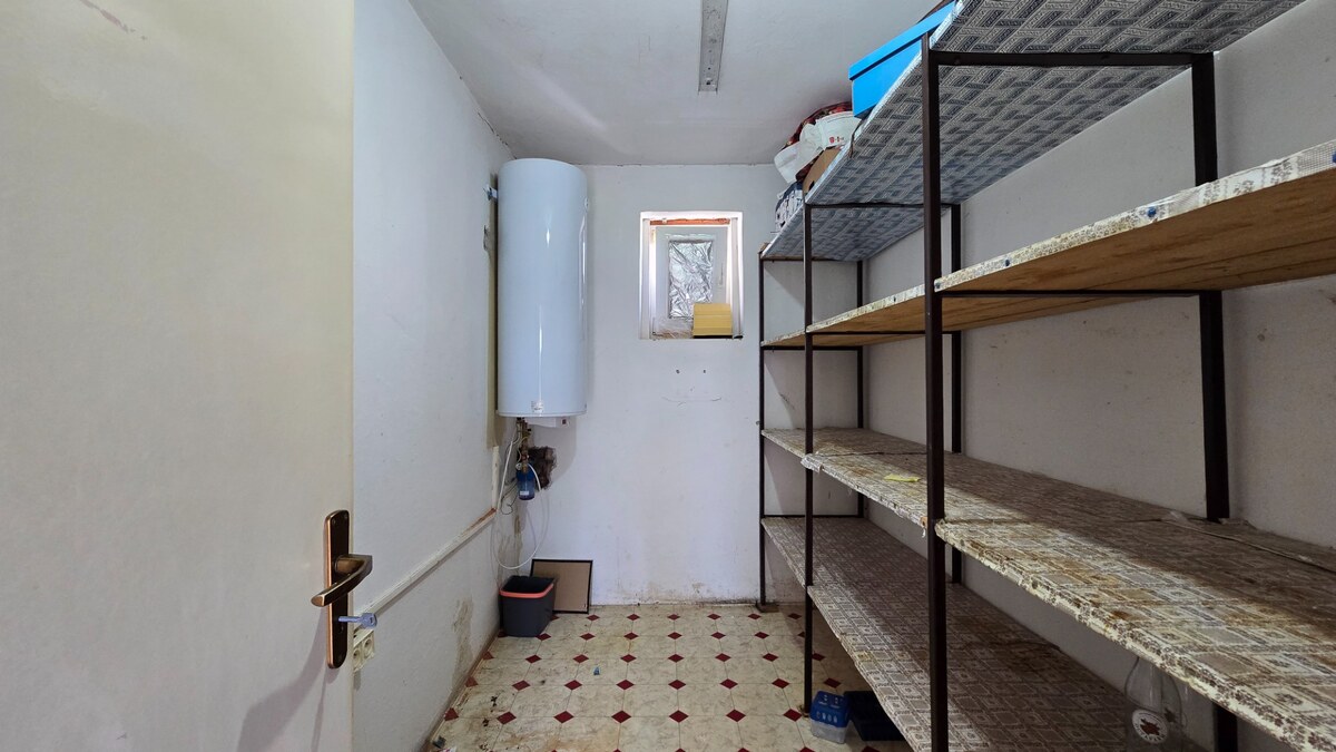 NOVINKA! Rodinný dom s veľkorysým pozemkom 923 m², garážou – Dubovany — foto 23