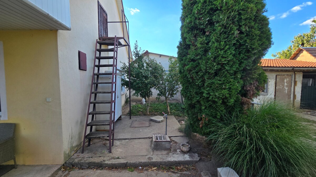 NOVINKA! Rodinný dom s veľkorysým pozemkom 923 m², garážou – Dubovany — foto 30