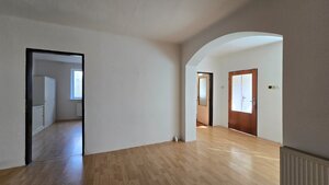 NOVINKA! Rodinný dom s veľkorysým pozemkom 923 m², garážou – Dubovany — foto 14