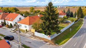 NOVINKA! Rodinný dom s veľkorysým pozemkom 923 m², garážou – Dubovany — foto 3