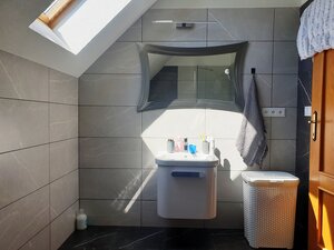 Zariadený rodinný dom s garážou a letnou kuchyňou - Dolné Srnie — foto 19