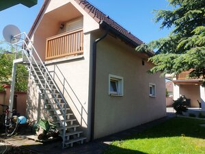 Zariadený rodinný dom s garážou a letnou kuchyňou - Dolné Srnie — foto 32