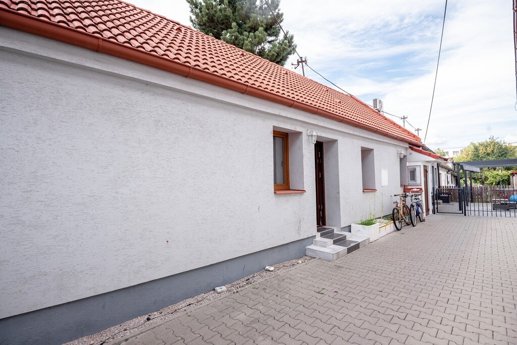 Na prenájom 3-izbový rodinný dom, Roľnícka ul. – Vajnory, voľný ihneď — foto 11