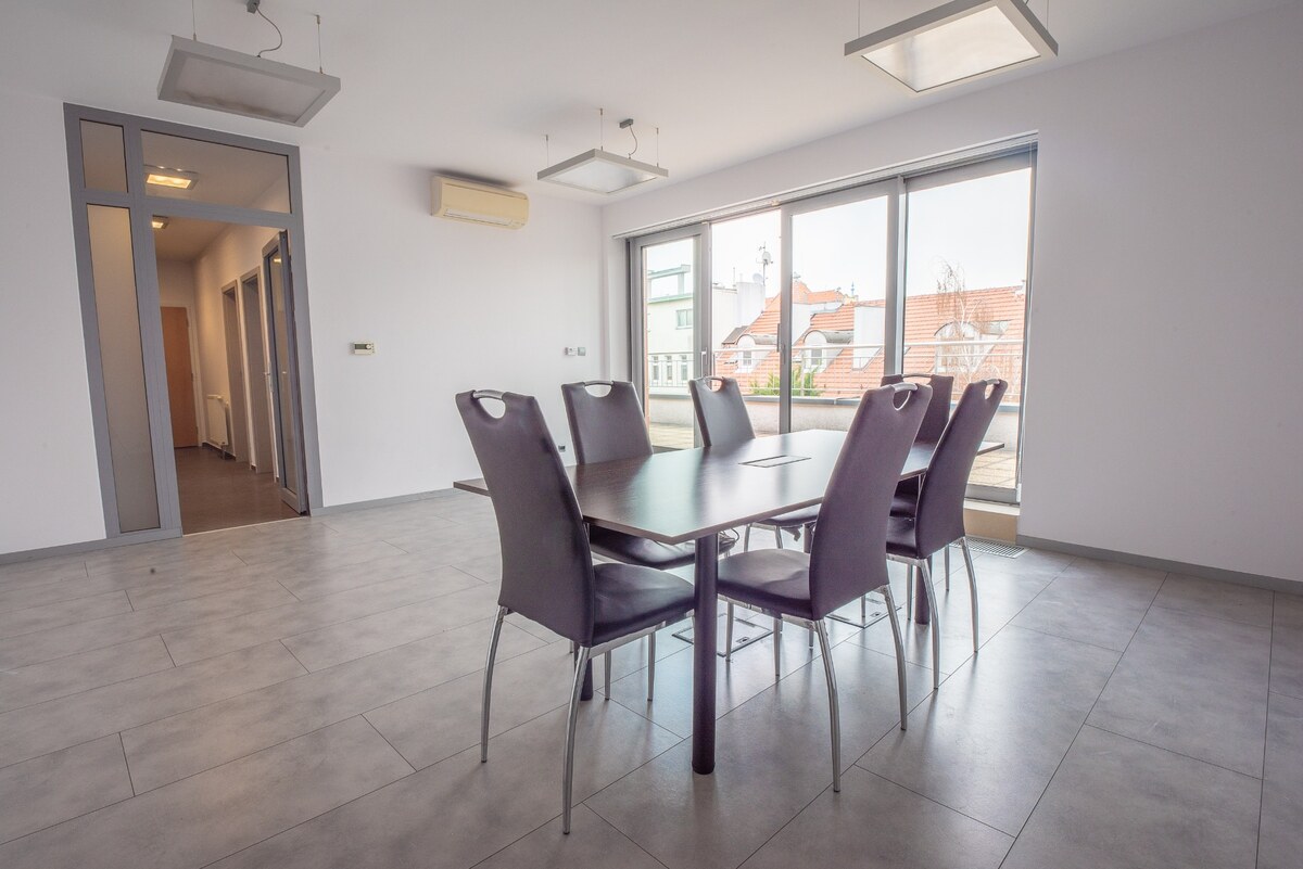 Moderné a luxusné administratívne priestory s terasou, 124 m2,Dunajská — foto 2