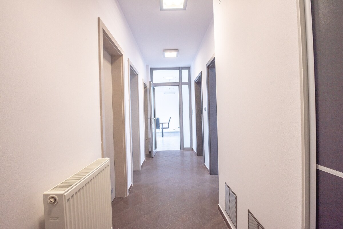 Moderné a luxusné administratívne priestory s terasou, 124 m2,Dunajská — foto 13