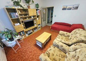 4 izbový byt Bánovce nad Bebravou /CENTRUM - STRED / 80 m2/ PIVNICA — foto 6
