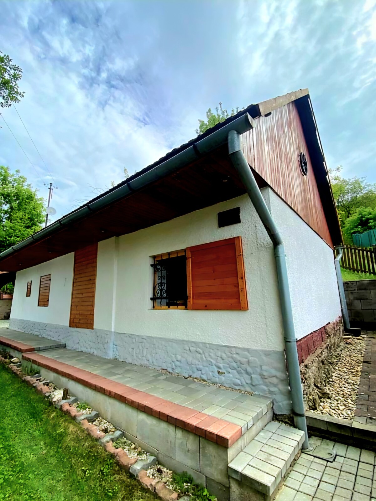 Víkendová chalupa Mikušovce, pozemok 281m2 — foto 2