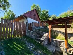 Víkendová chalupa Mikušovce, pozemok 281m2 — foto 1