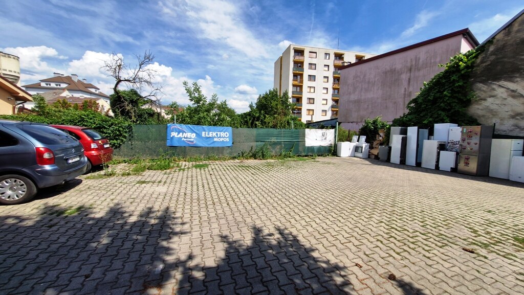 Na predaj stavebný pozemok o výmere 678 m2 - ul. Piešťanská, NMnV — foto 3