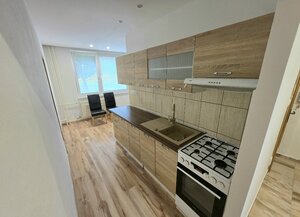 PRENÁJOM Bánovce nad Bebravou/3 IZBOVÝ BYT/ CENTRUM-STRED/ — foto 4