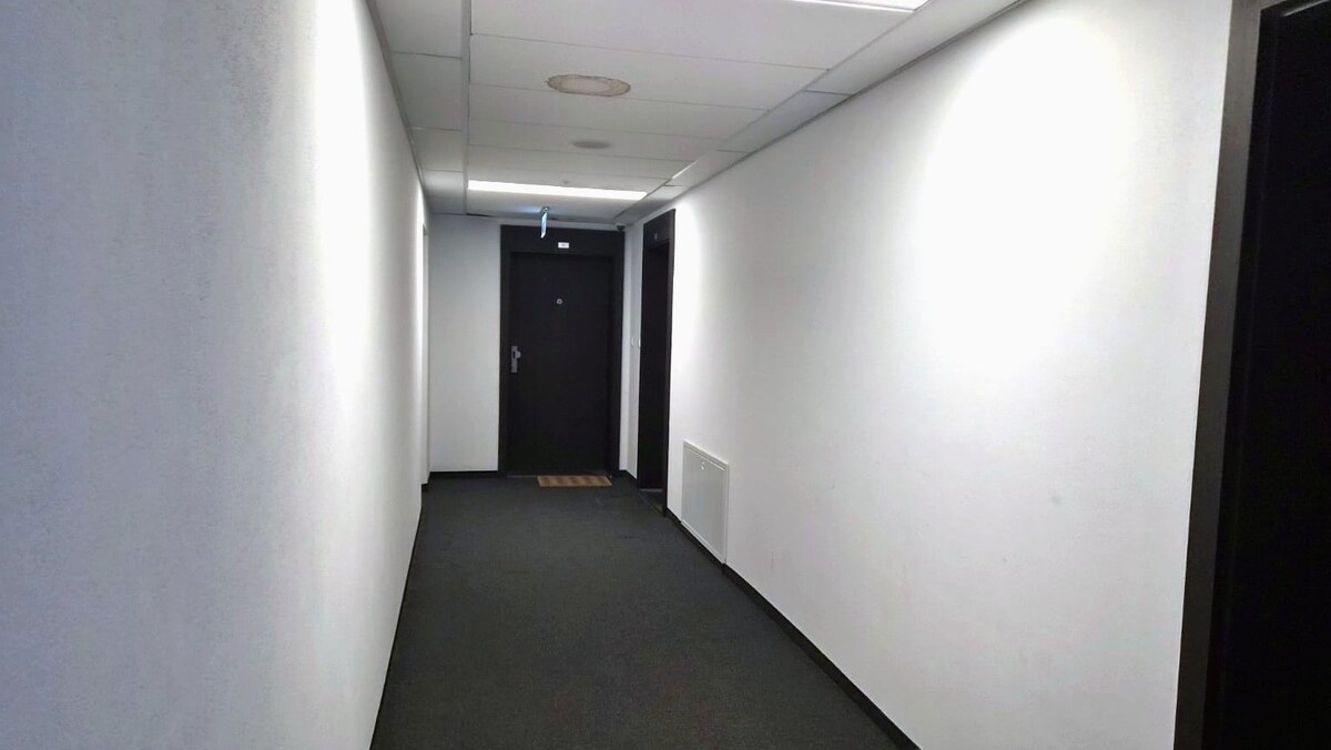 NA PREDAJ | MODERNÝ 2-IZBOVÝ BYT 57 m² | ORION – CENTRUM DUBNICE NAD V — foto 11