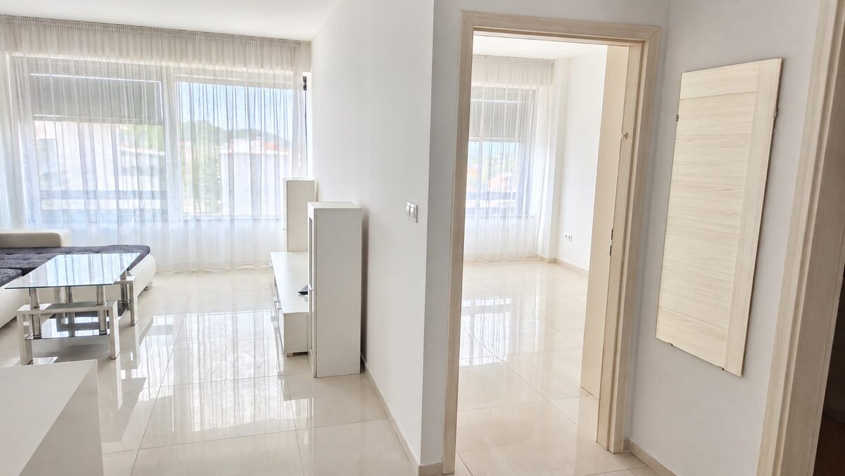 NA PREDAJ | MODERNÝ 2-IZBOVÝ BYT 57 m² | ORION – CENTRUM DUBNICE NAD V — foto 5