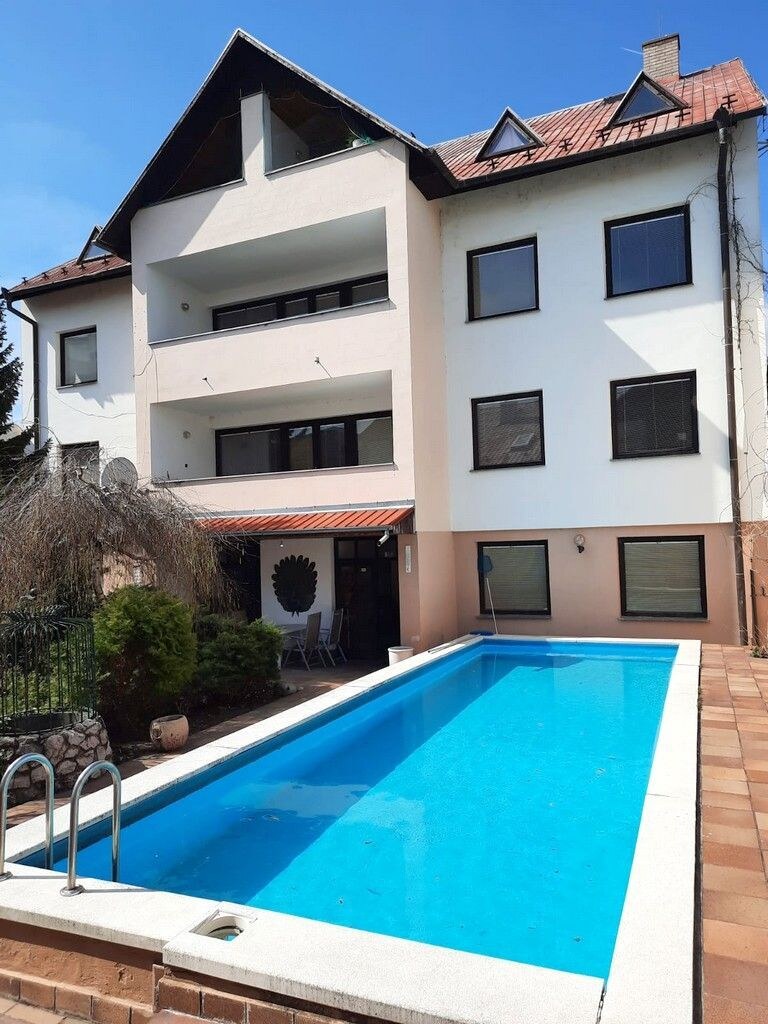 Na prenájom 2 izbový byt s parkovaním Pod Párovcami, Piešťany. — foto 7