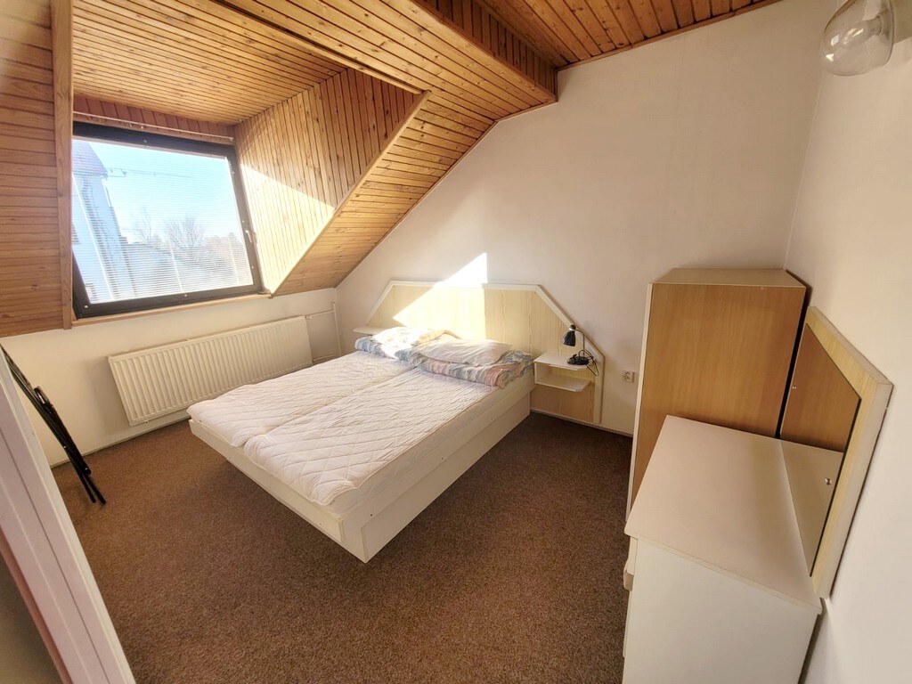 Na prenájom 2 izbový byt s parkovaním Pod Párovcami, Piešťany. — foto 6