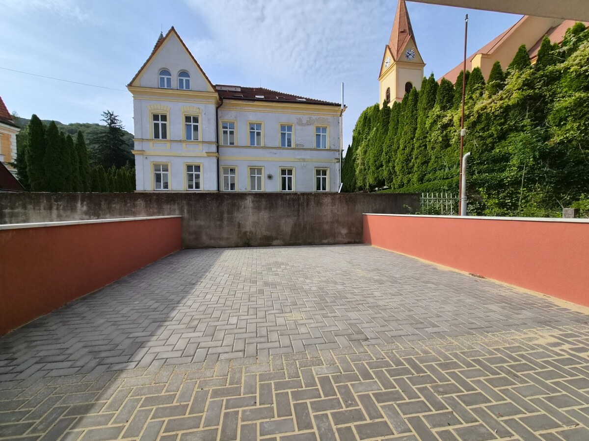 2 izbový byt v novostavbe v kúpeľnom meste Trenčianske Teplice — foto 11