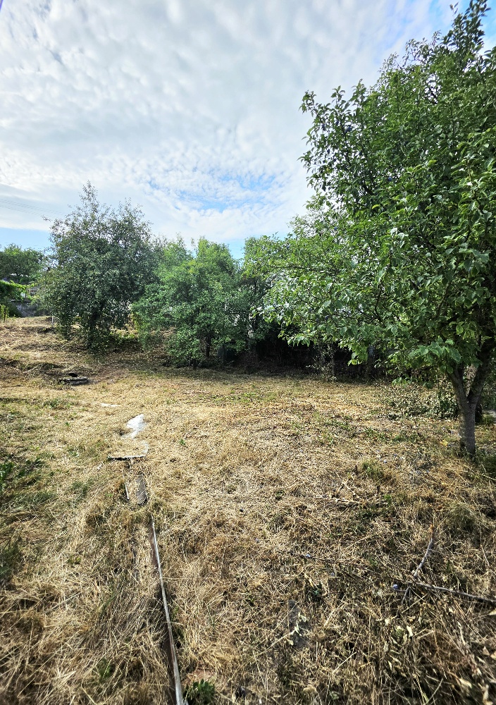 Rodinný dom s krásnym pozemkom v obci Kšinná /POZEMOK 831 m2 — foto 5