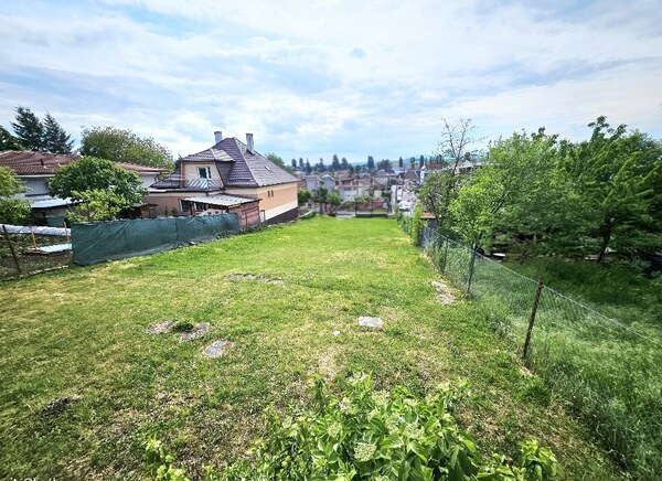 POZEMOK  Bánovce nad Bebravou – 640 m² / CENTRUM MESTA/ ZNÍŽENÁ CENA
