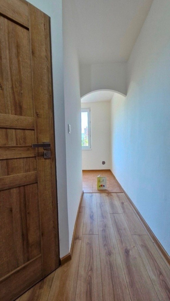 Na predaj 3-izbový byt s balkónom po rozsiahlej rekonštrukcií - NMnV — foto 24
