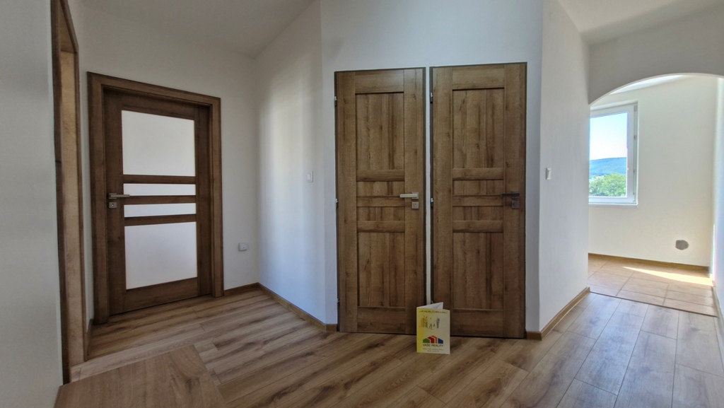 Na predaj 3-izbový byt s balkónom po rozsiahlej rekonštrukcií - NMnV — foto 25