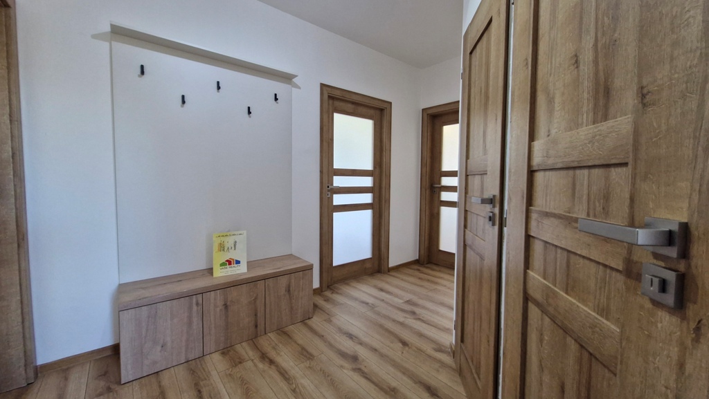 Na predaj 3-izbový byt s balkónom po rozsiahlej rekonštrukcií - NMnV — foto 8