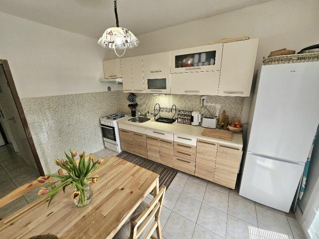 PRENÁJOM Bánovce nad Bebravou/3 IZBOVÝ BYT/ DUBNIČKA/ LOGGIA/ PIVNICA — foto 3