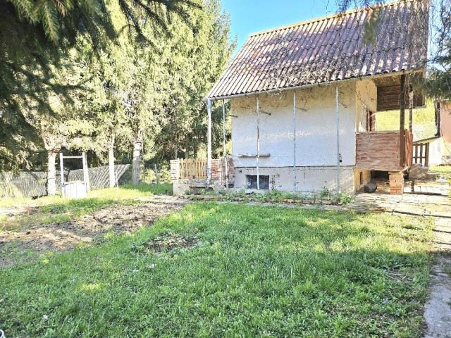 PRENÁJOM záhradná chata s pozemkom-BÁNOVCE NAD BEBRAVOU-284 m2 — foto 4