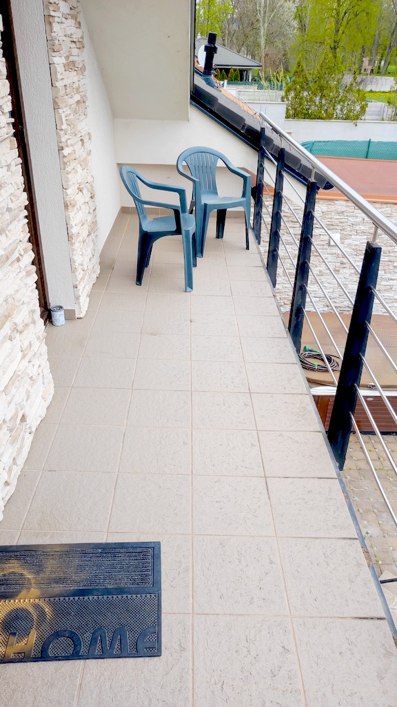 Prenájom 5-izbového rodinného domu s garážou, Moravany nad Váhom — foto 12