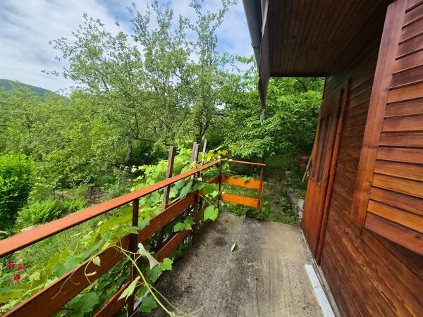 2 chatky, pozemok 563m2 Trenčianske Teplice