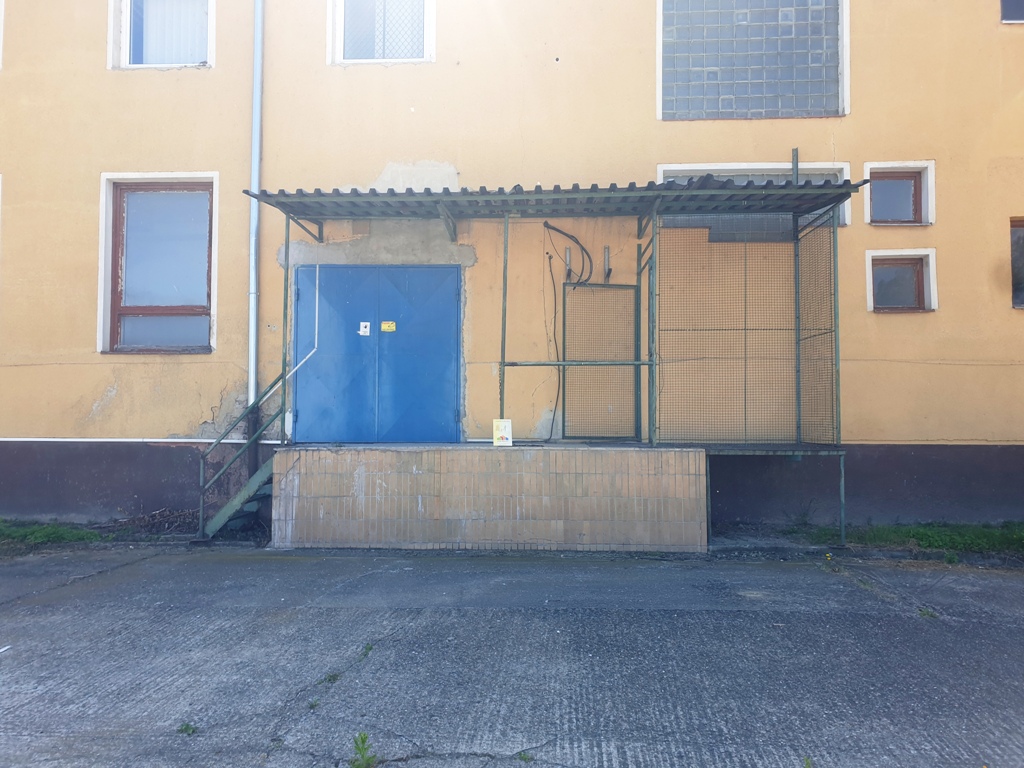 Administratívna budova so sklad. priestormi 1200 m2 - Tr. Bohuslavice — foto 9
