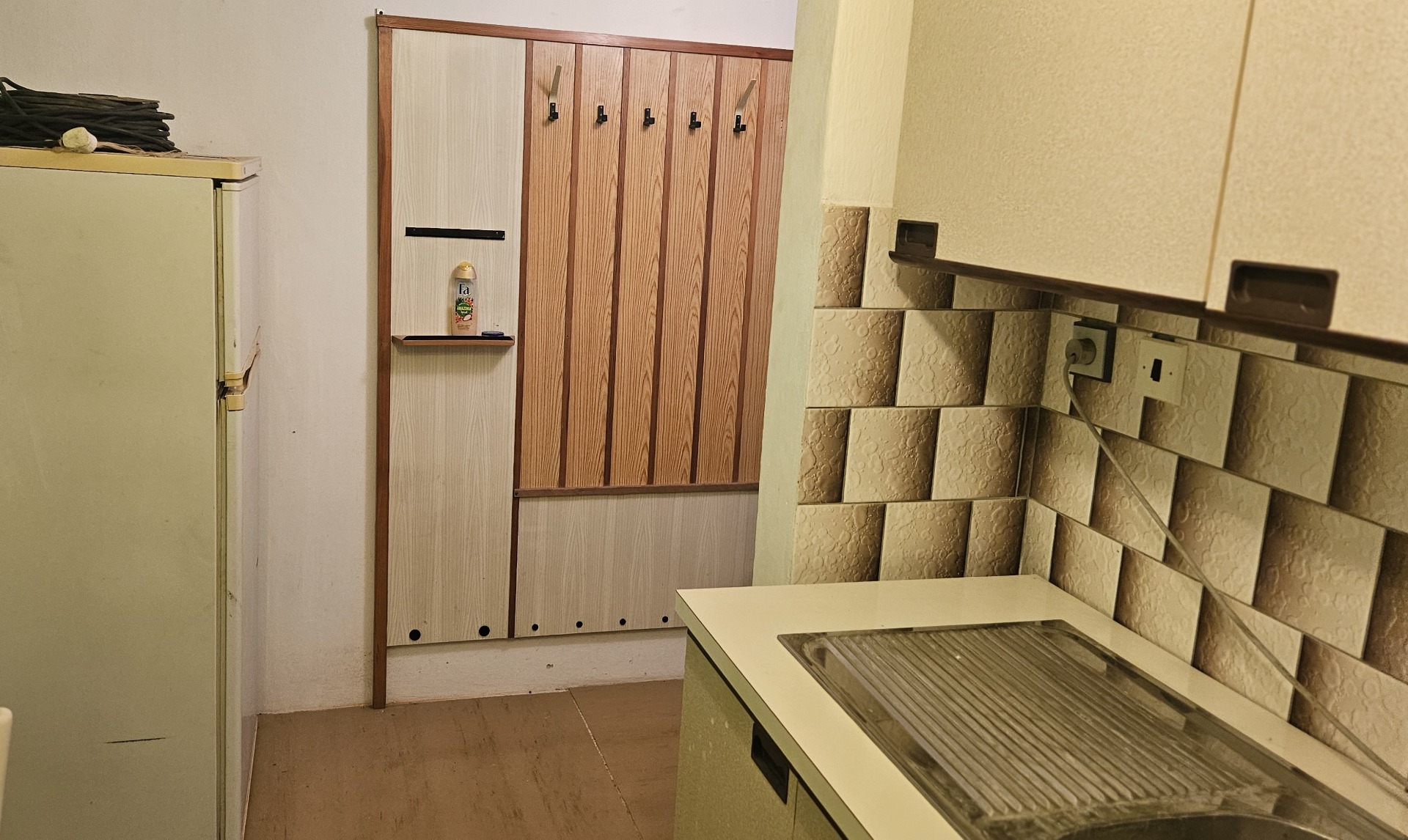 Rekreačná 2 podlažná chata v obci Čavoj pri Valaskej Belej — foto 5
