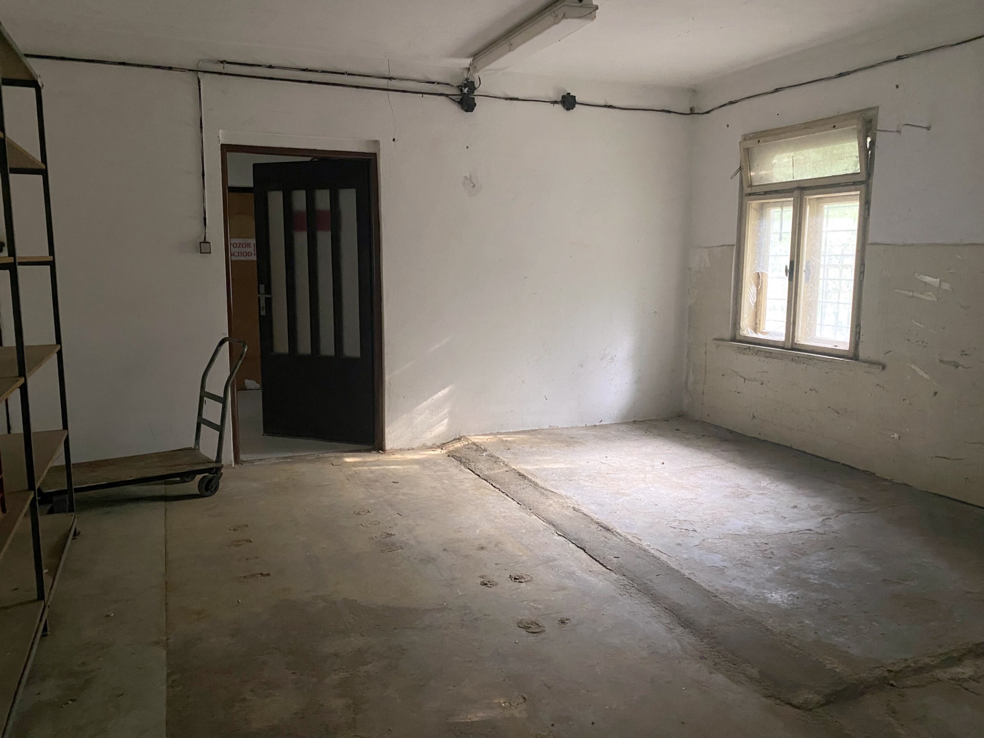 Komerčná budova - Ilava - centrum mesta — foto 6