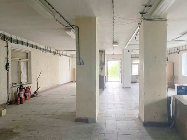 Komerčná budova - Ilava - centrum mesta