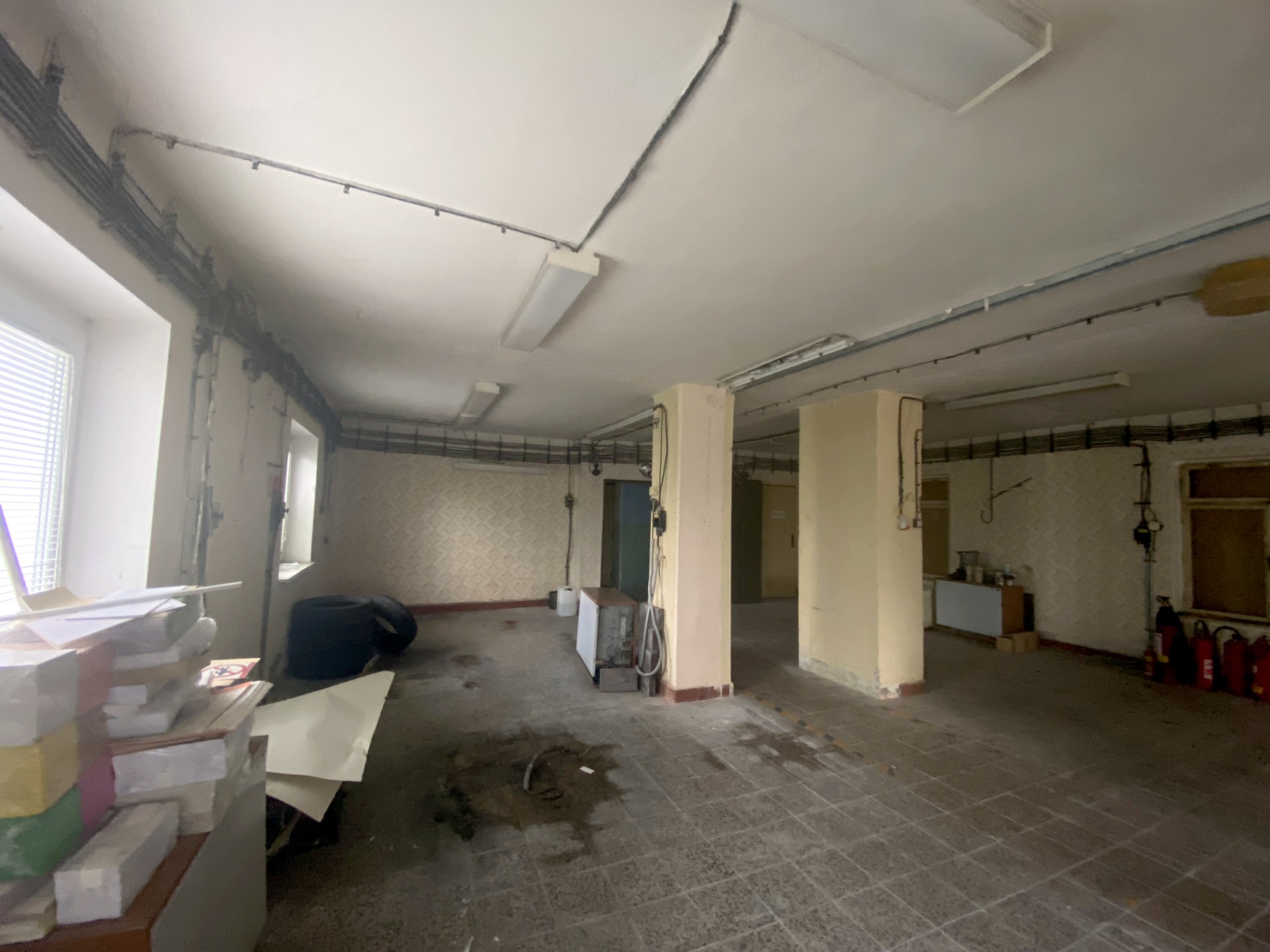 Komerčná budova - Ilava - centrum mesta — foto 4