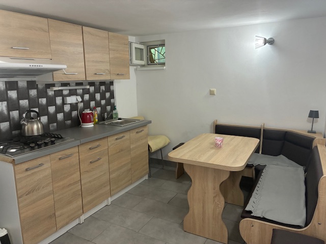 Predám murovanú záhradnú Chatu Ilava, pozemok 385 m2 — foto 12