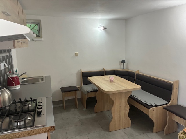 Predám murovanú záhradnú Chatu Ilava, pozemok 385 m2 — foto 10