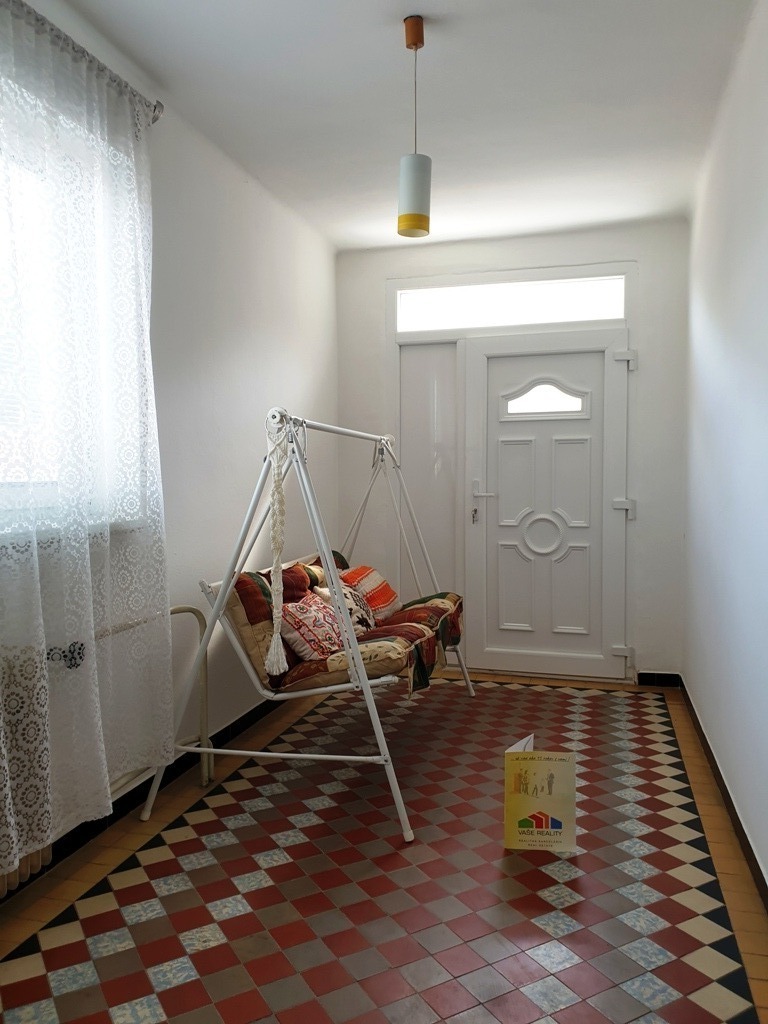 2-podlažný rodinný dom 320 m2 s pozemkom 1518 m2 - Bzince p. Javorinou — foto 24