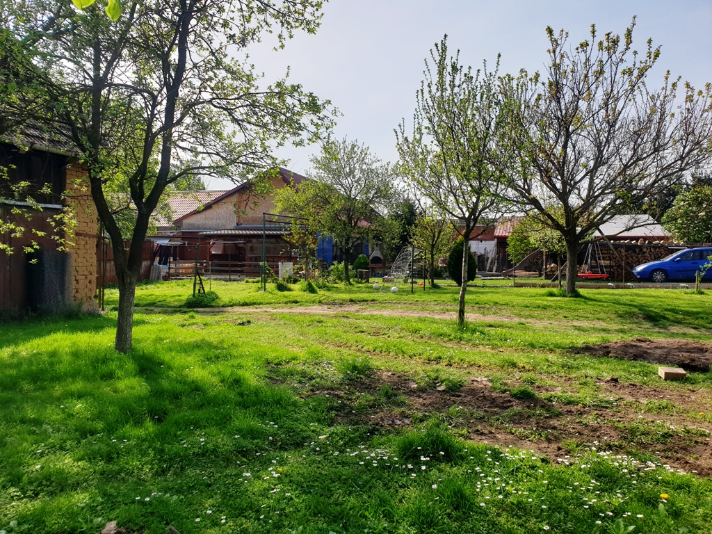 2-podlažný rodinný dom 320 m2 s pozemkom 1518 m2 - Bzince p. Javorinou — foto 39